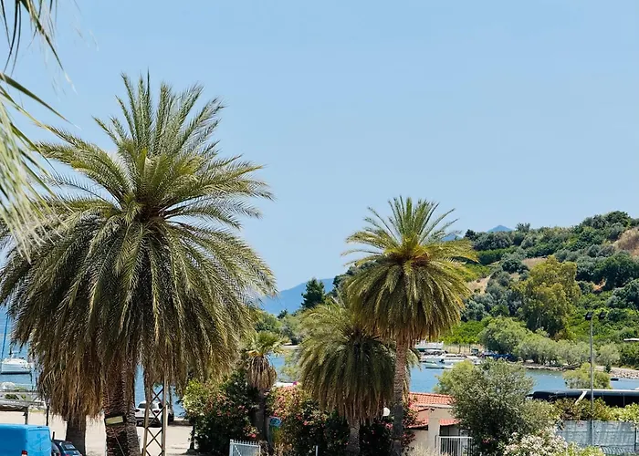 Luxury By The Port Vakantiehuis Epidaurus