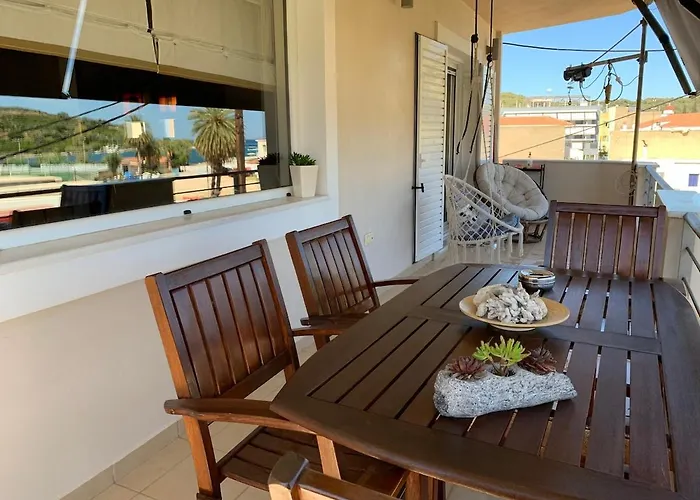 Luxury By The Port Vakantiehuis Epidaurus