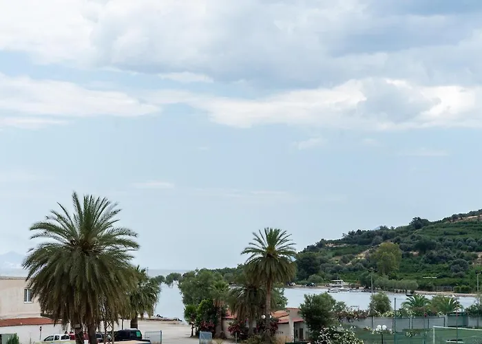 Luxury By The Port Vakantiehuis