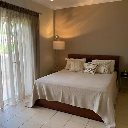 בית נופש Luxury By The Port Epidaurus