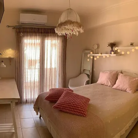 Luxury By The Port *