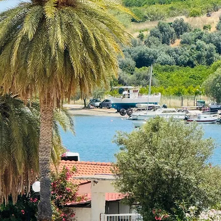 Luxury By The Port 別荘