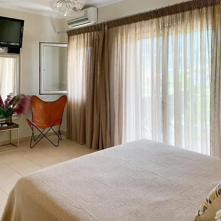 Luxury By The Port בית נופש