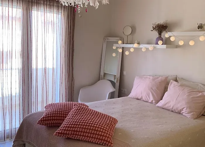 Luxury By The Port *